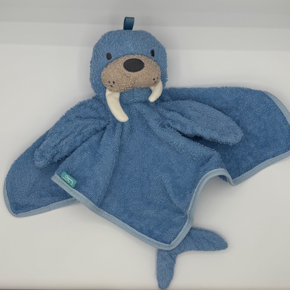 Manhattan Toy Walter Walrus Scrub a dubbie puppet washcloth for infant